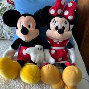 Disney Mickey and Minnie Mouse Plush Set - 17 inches